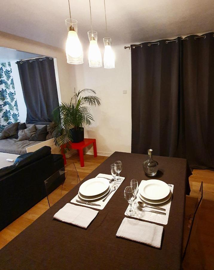 Maison Confortable, Terrasse Et Jardin A Amiens Bagian luar foto